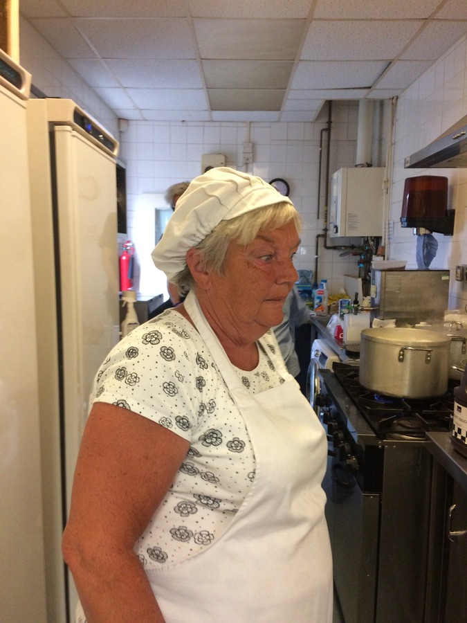 Pat and the Big Feed at Manningford Hall 